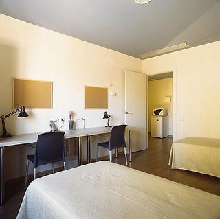 Residencia Erasmus Gracia Apartment